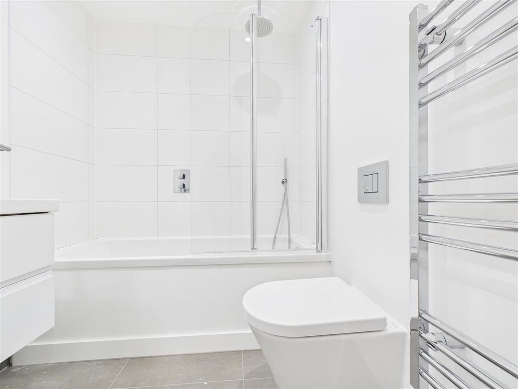 Property photo 3 of 5 Cam04419G0-Pr0038-Still002.Jpg