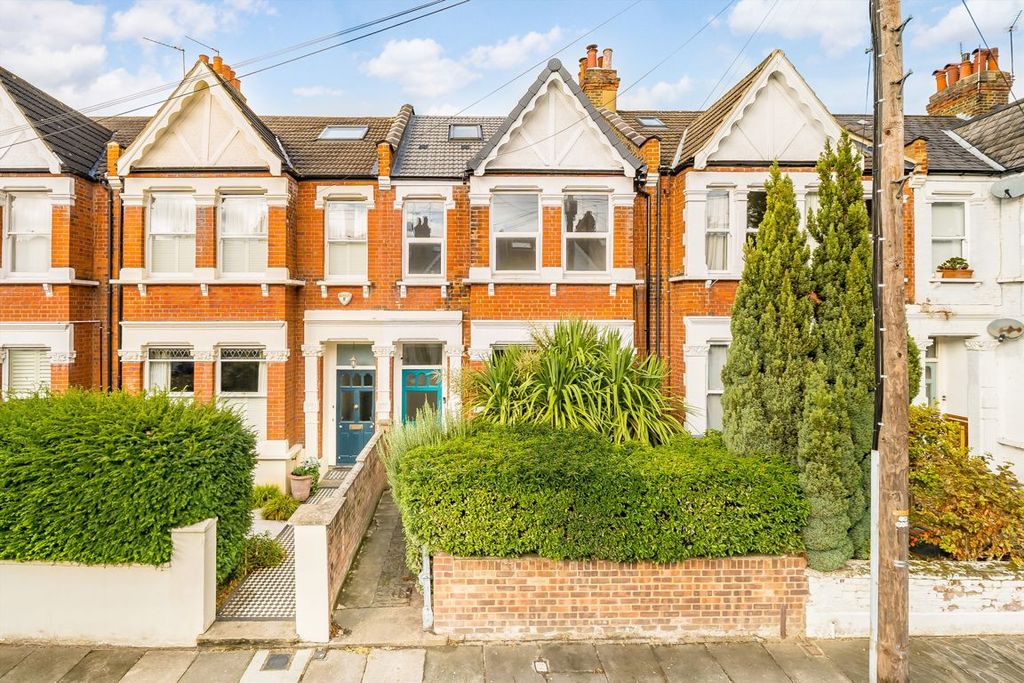 Property photo 1 of 8