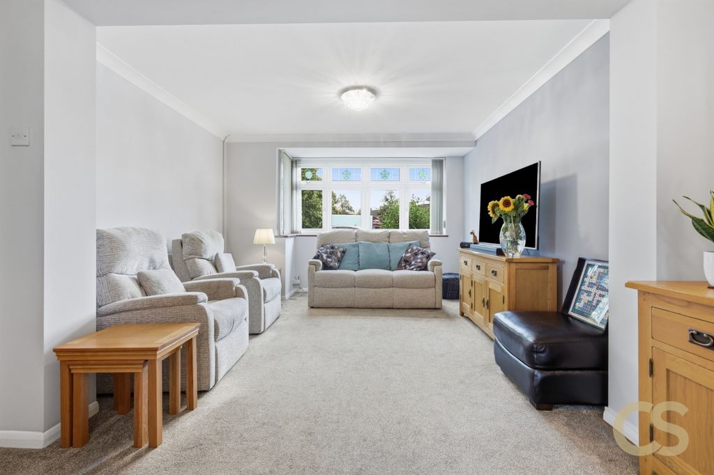 Property photo 2 of 20 5259752
