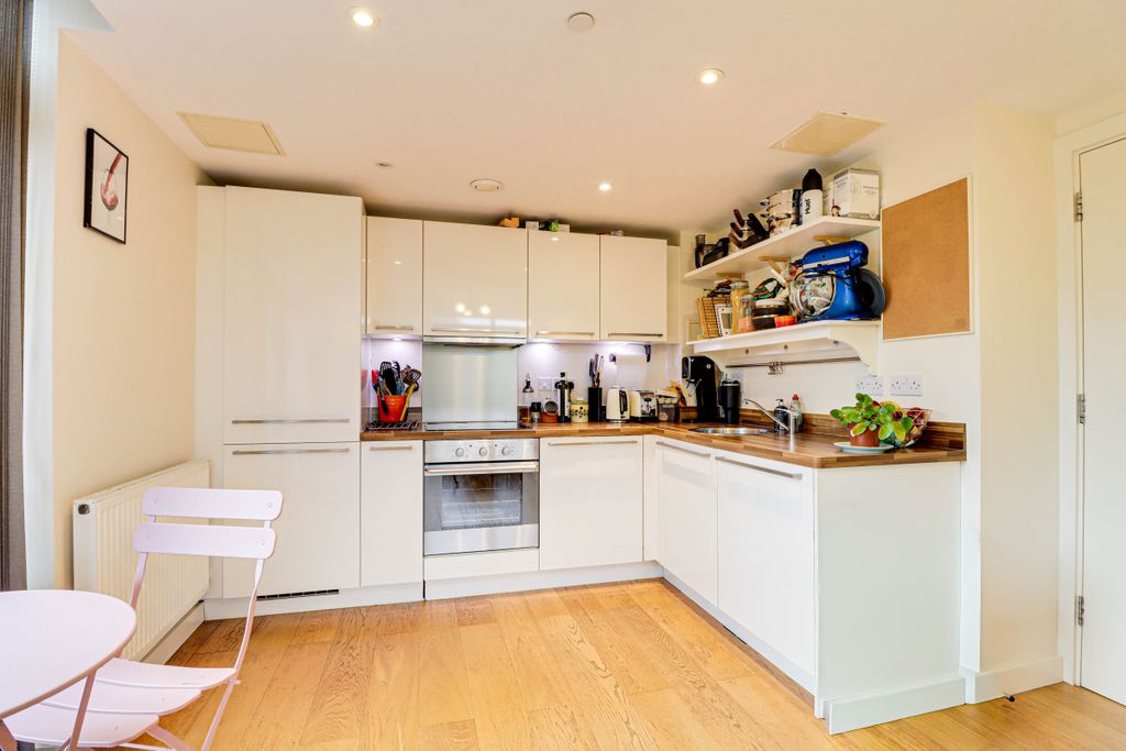 Property photo 3 of 13 Kitchen