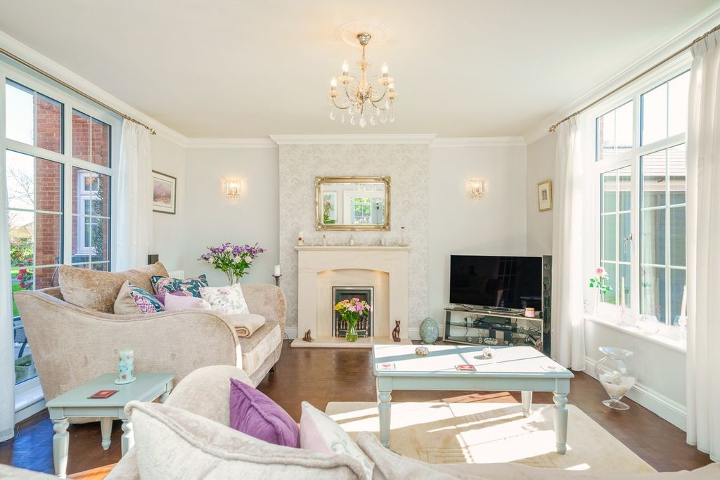 Property photo 3 of 22