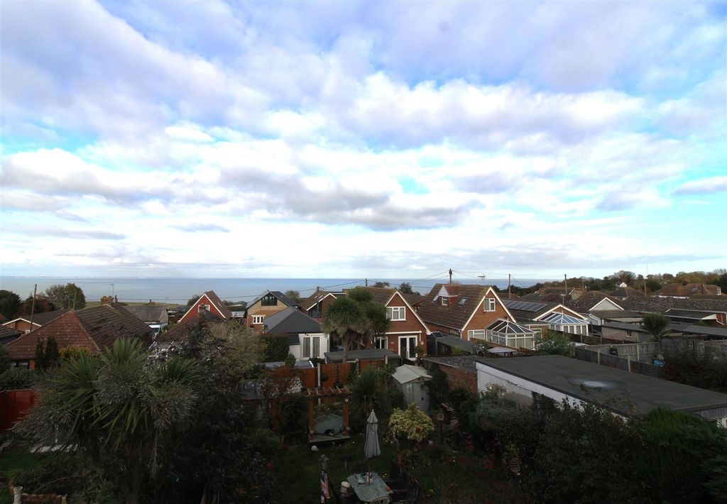 Property photo 2 of 18 Img_4323.Jpg