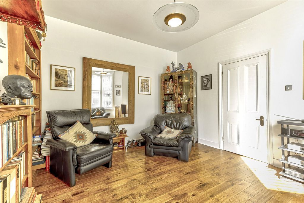 Property photo 3 of 13 Picture No. 16