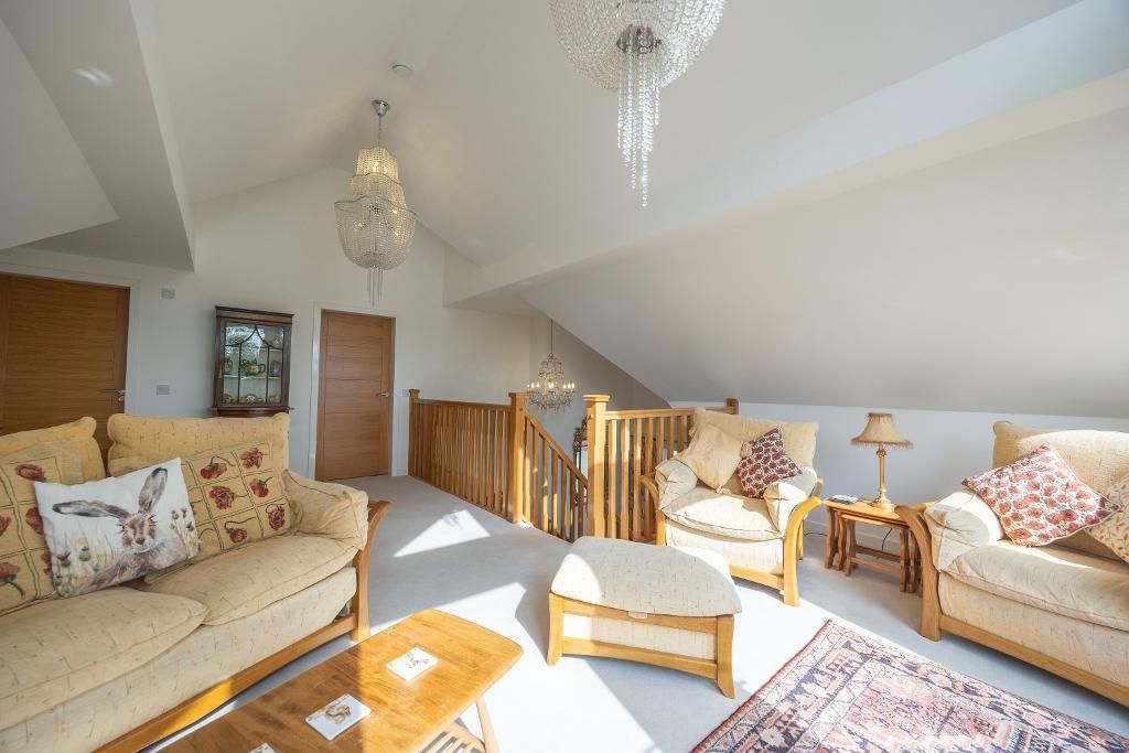 Property photo 3 of 44 Orchard House