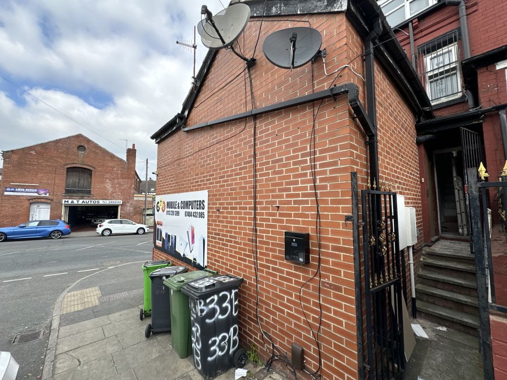 Property photo 1 of 1