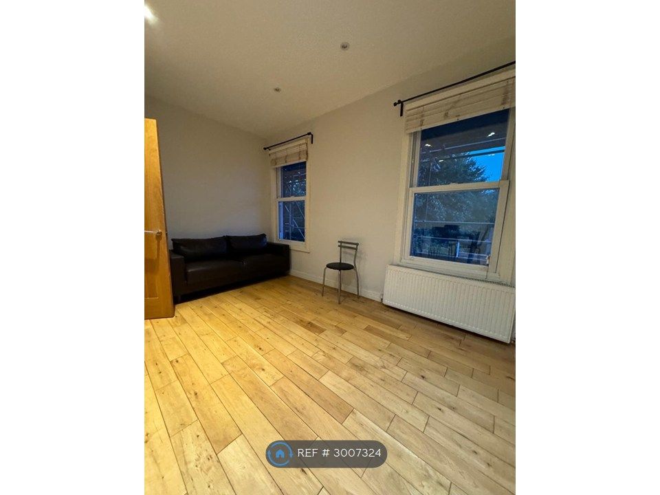 Property photo 3 of 8