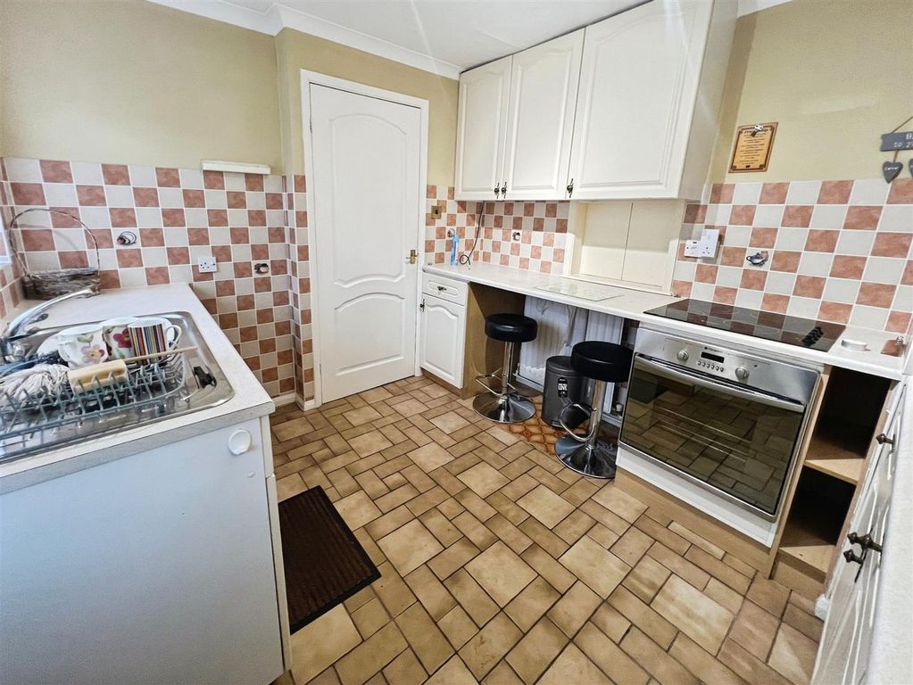 Property photo 2 of 11 25946171-Img_6986.Jpg