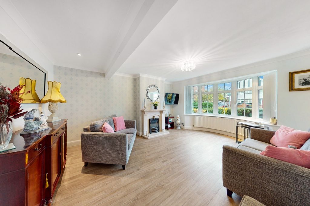 Property photo 3 of 20 5718633