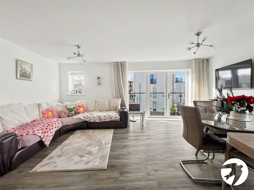 Property photo 2 of 12 Picture No. 26