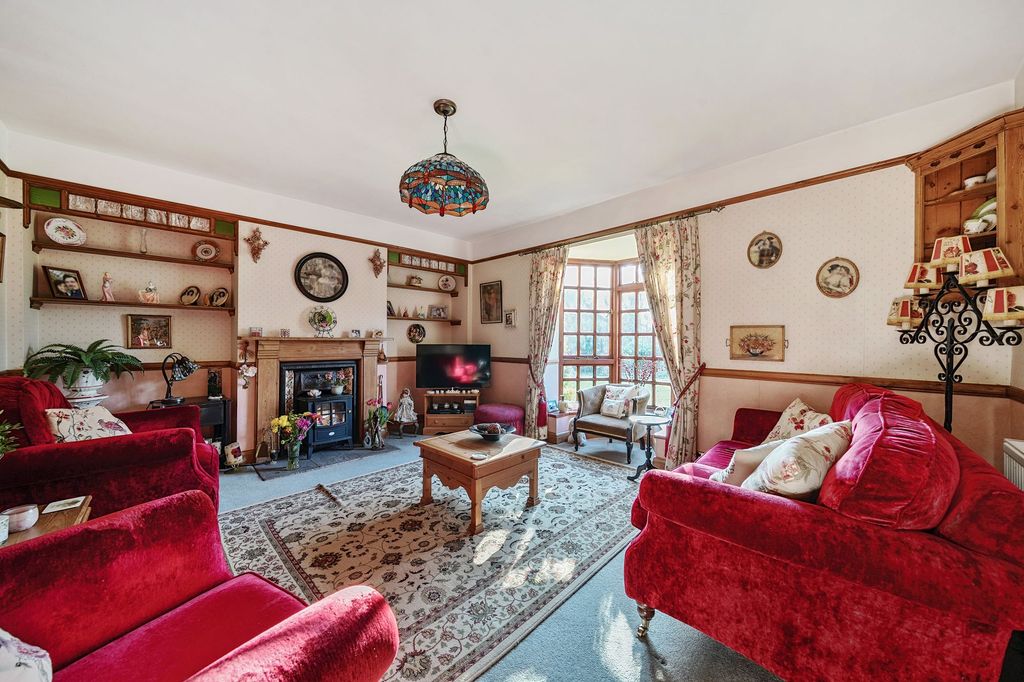 Property photo 2 of 17 Sitting Room
