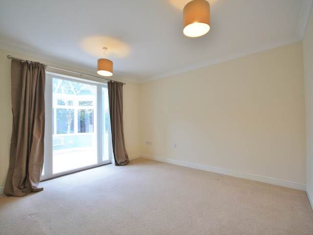 Property photo 3 of 12 Living Room