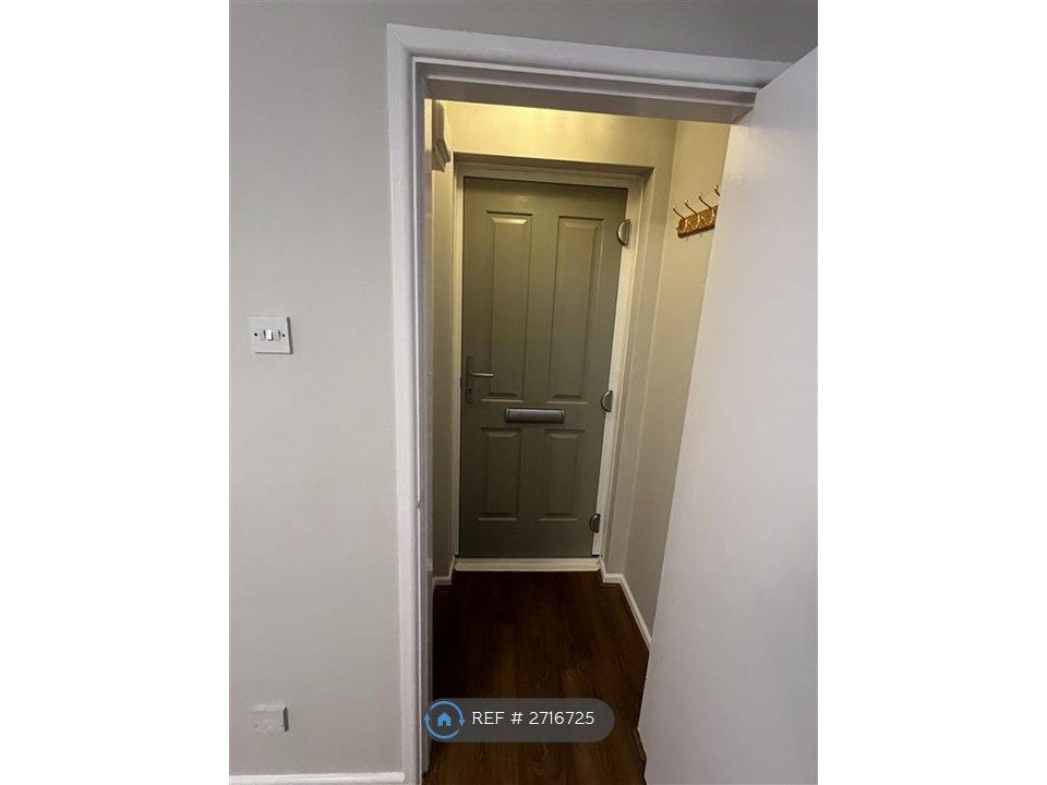 Property photo 2 of 20 Porch