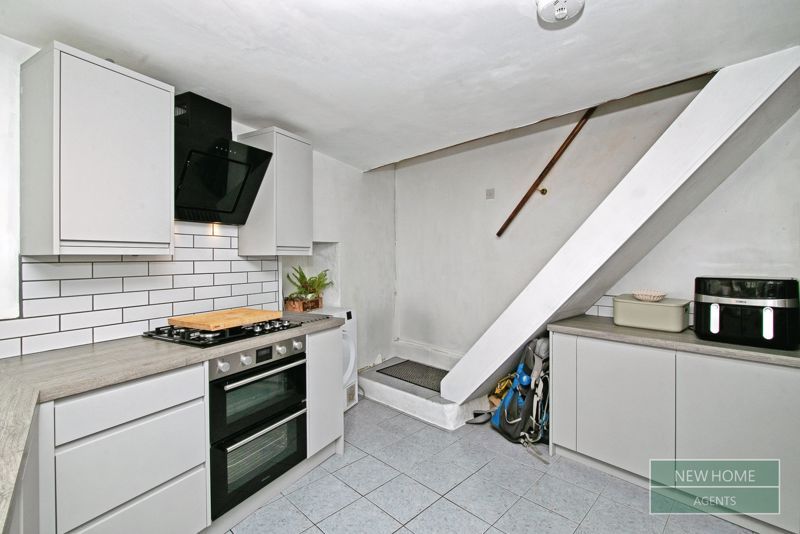 Property photo 3 of 17 Photo 13