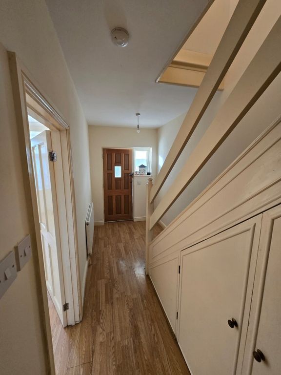 Property photo 3 of 13 Photo 8