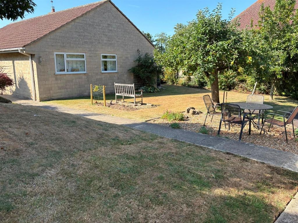 Property photo 2 of 9