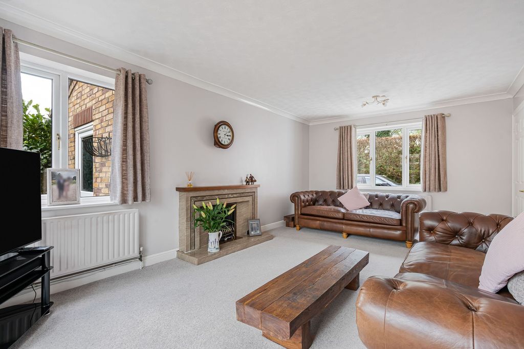 Property photo 3 of 29