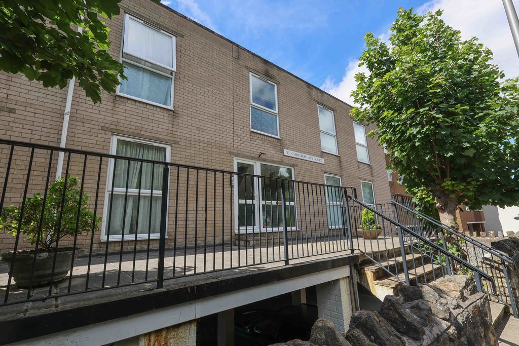 Property photo 1 of 13 St Christophers Court