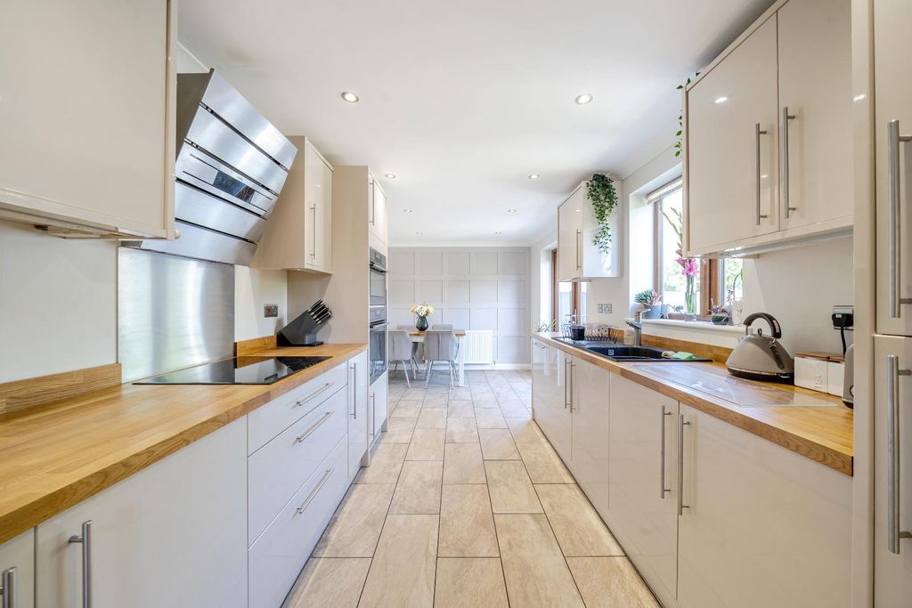 Property photo 2 of 24 Kitchen Dining 1.Jpg