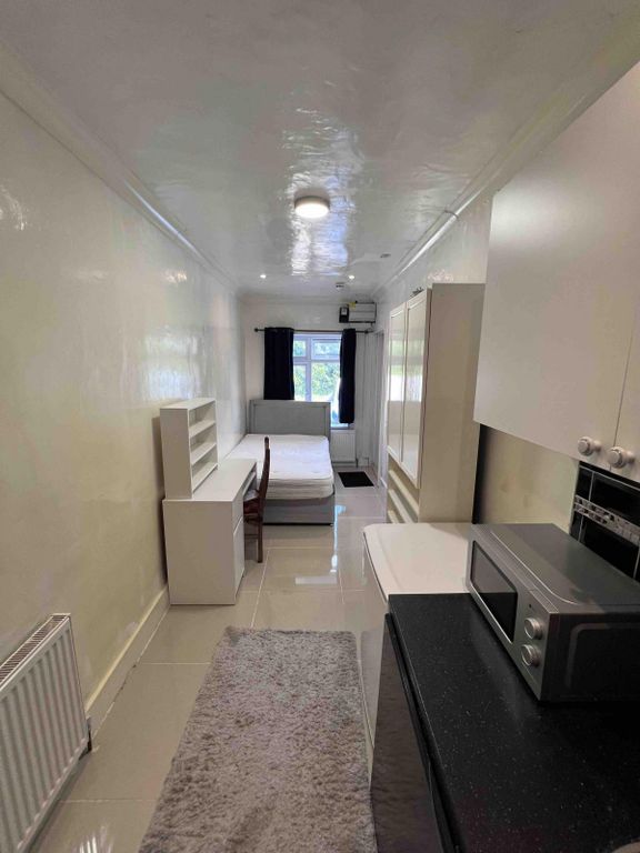 Property photo 3 of 4 Gallery