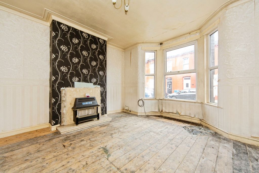 Property photo 2 of 20 Pbox-Img.Jpg