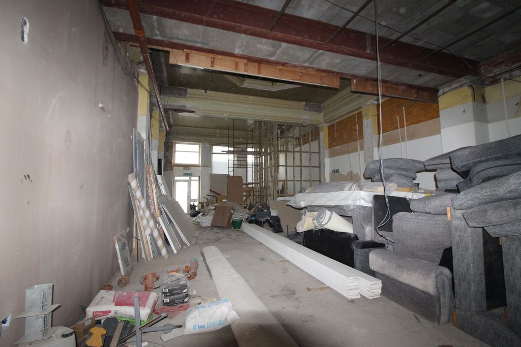 Property photo 3 of 4