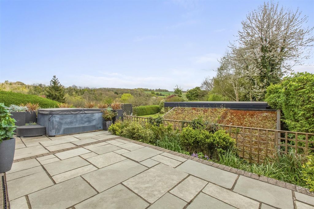 Property photo 3 of 14 Patio