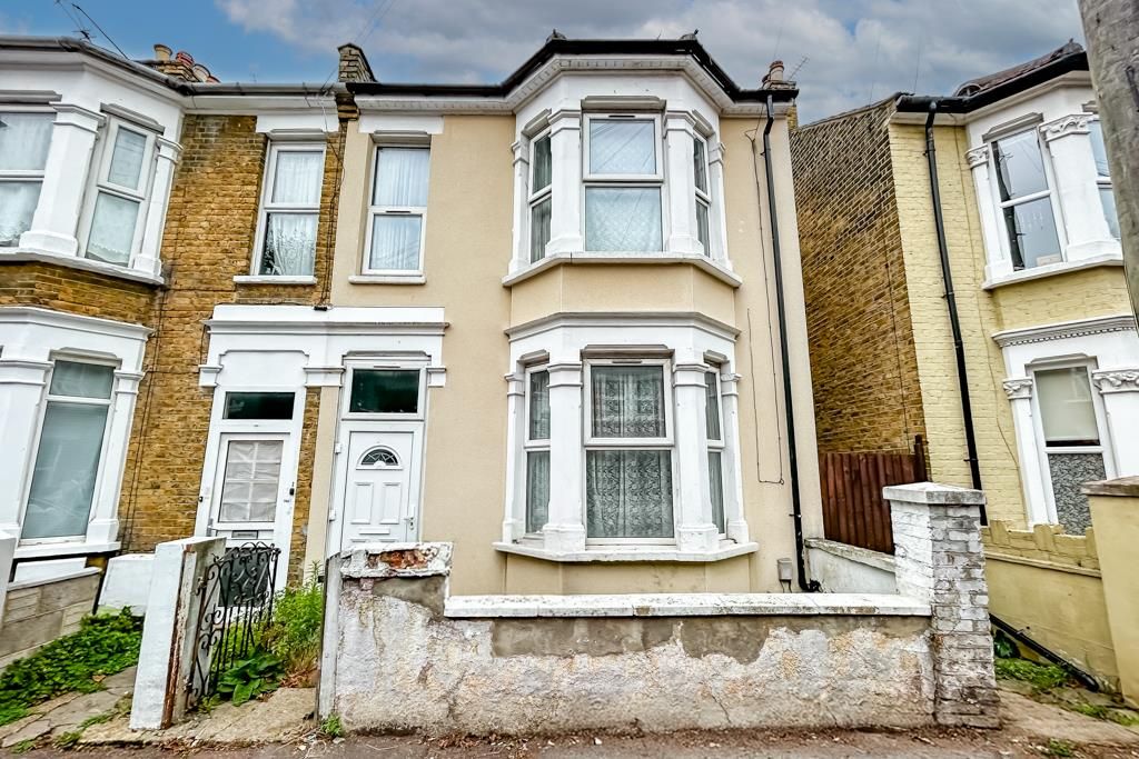 Property photo 1 of 14 Front