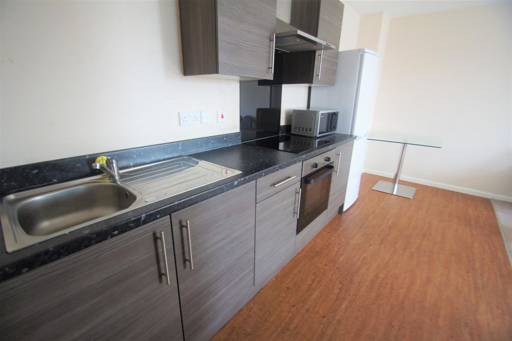 Property photo 3 of 11