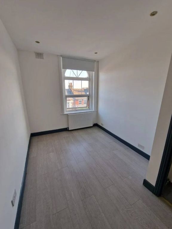 Property photo 2 of 4 Gallery