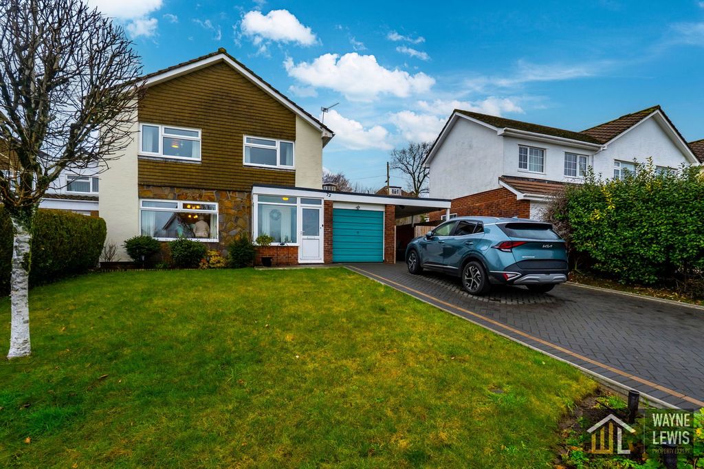 Property photo 1 of 42