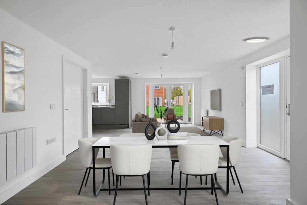 Property photo 1 of 12 Dining Room