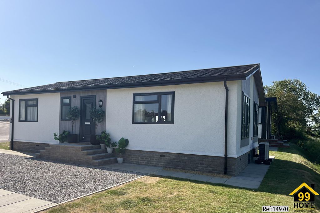 Property photo 2 of 14 Photo 1