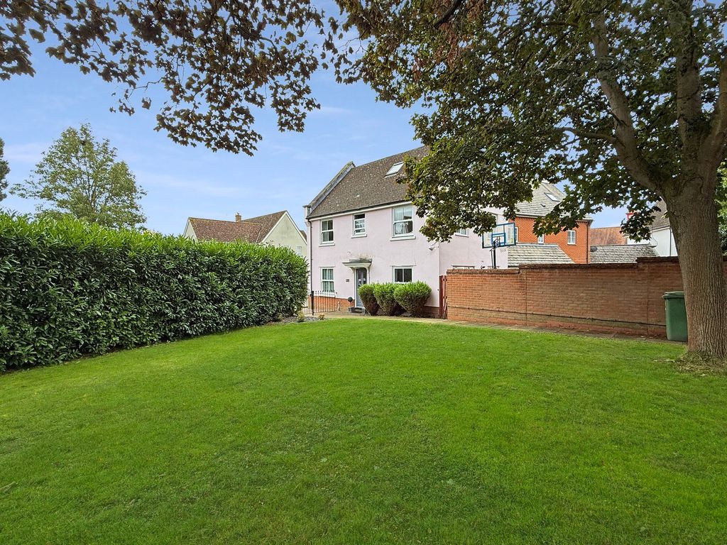 Property photo 1 of 19