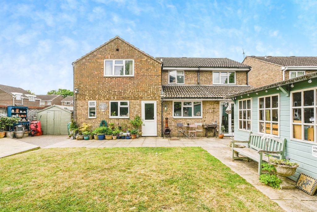 Property photo 2 of 18