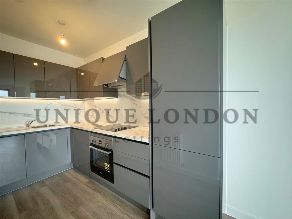 Property photo 3 of 9 409.Jpg