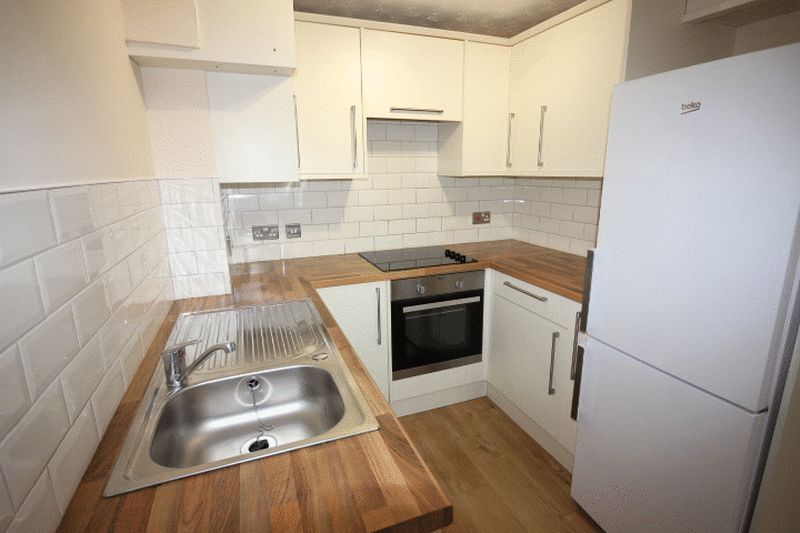 Property photo 1 of 12 Photo 3