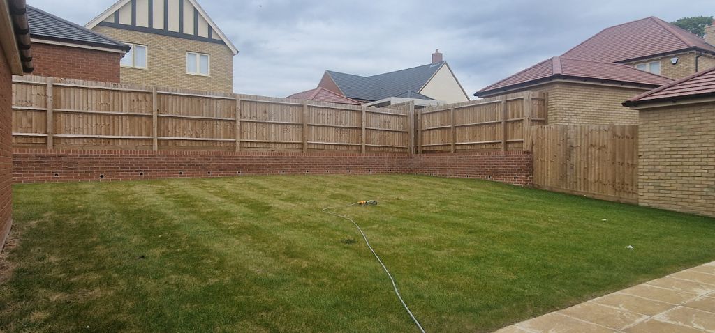 Property photo 2 of 8 5268431