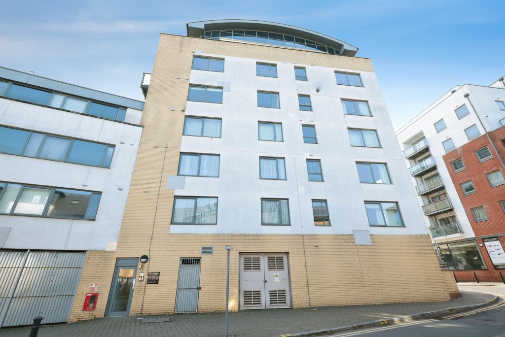 Property photo 2 of 13