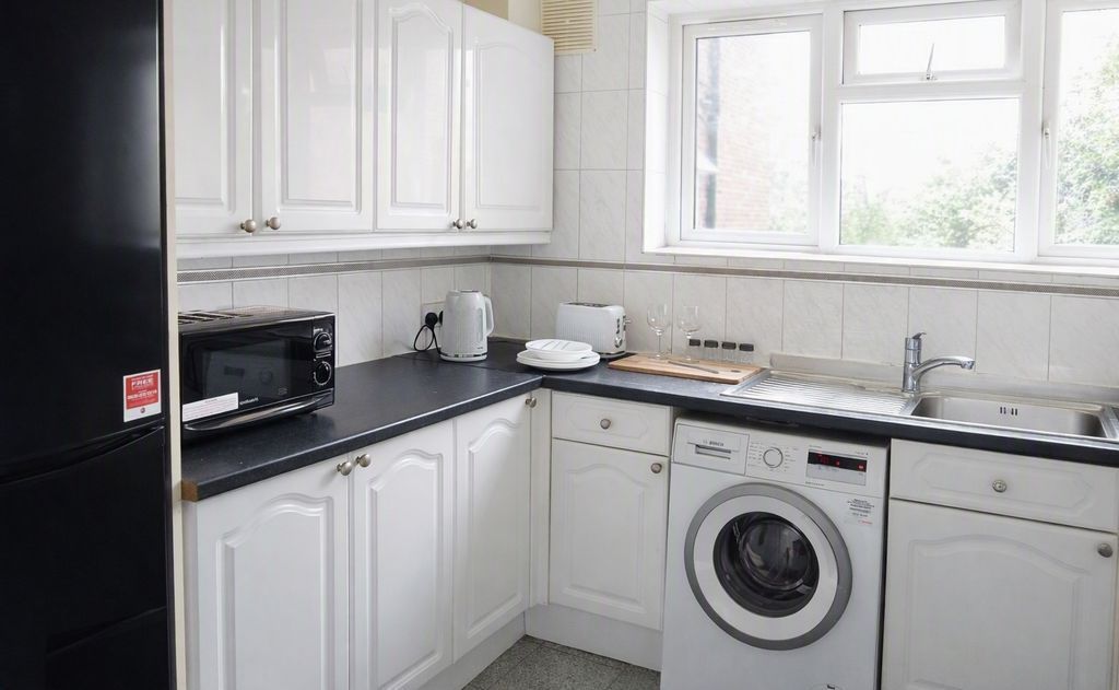 Property photo 3 of 22 Photo 24