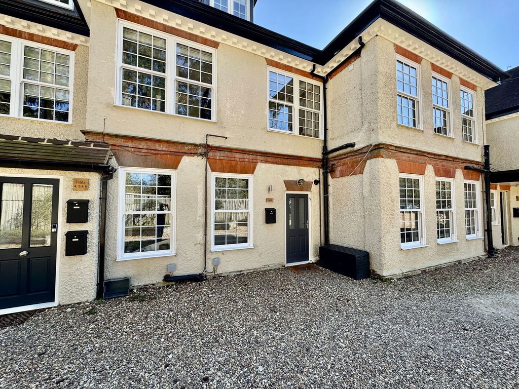 Property photo 1 of 23