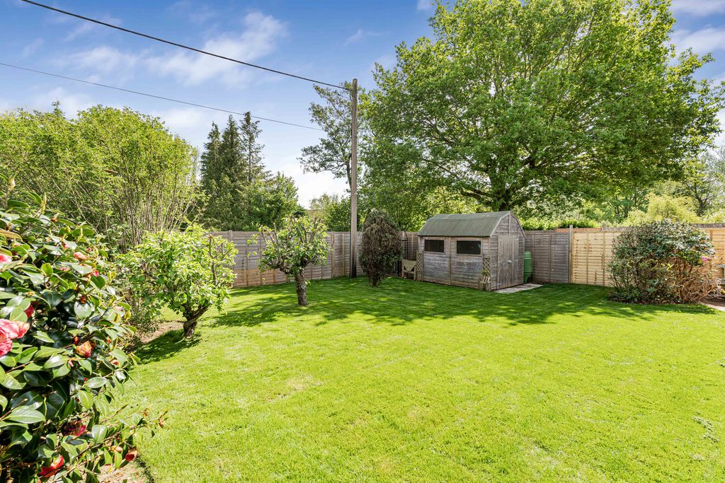 Additional image 18 of 3 bed detached bungalow for saleRiverside Close, Liss, Hampshire GU33