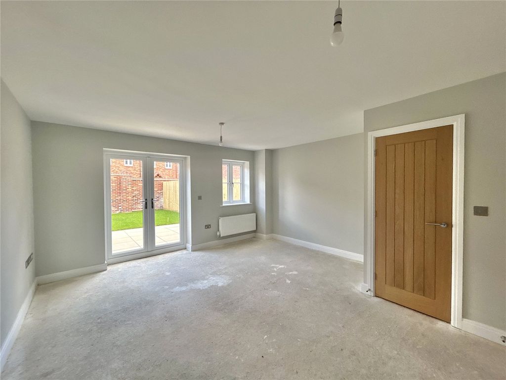 Property photo 2 of 13 Picture No. 03