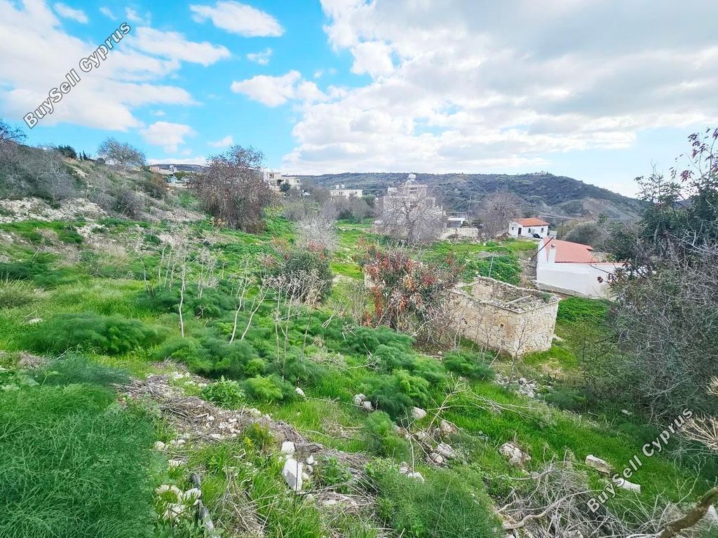 Property photo 2 of 9