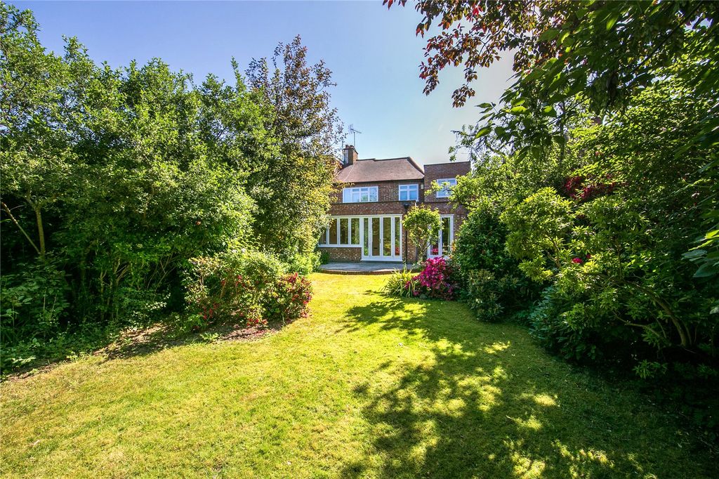 Property photo 1 of 17 Picture No. 16