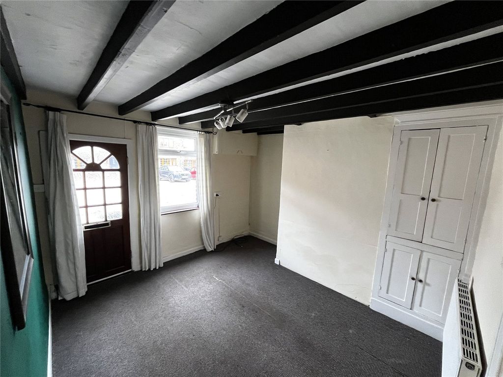 Property photo 2 of 7 Picture No. 11