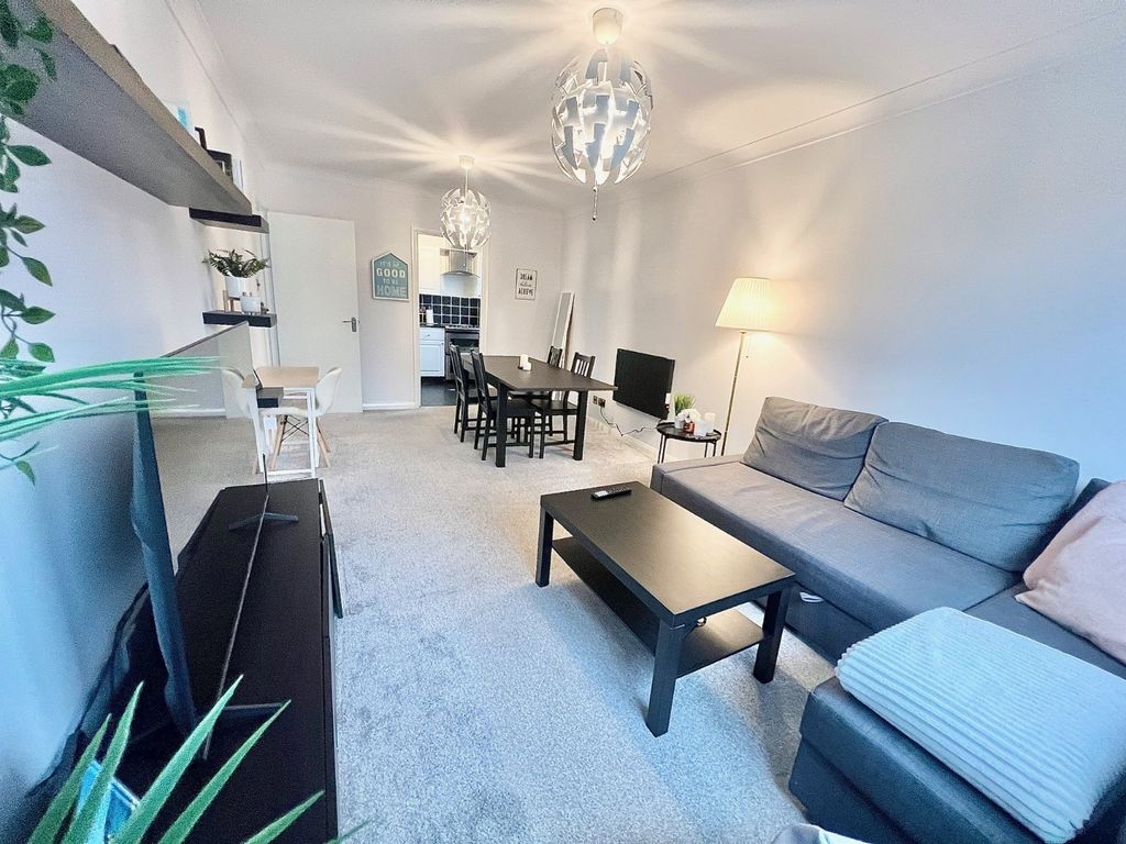 Property photo 3 of 10 Picture No. 13