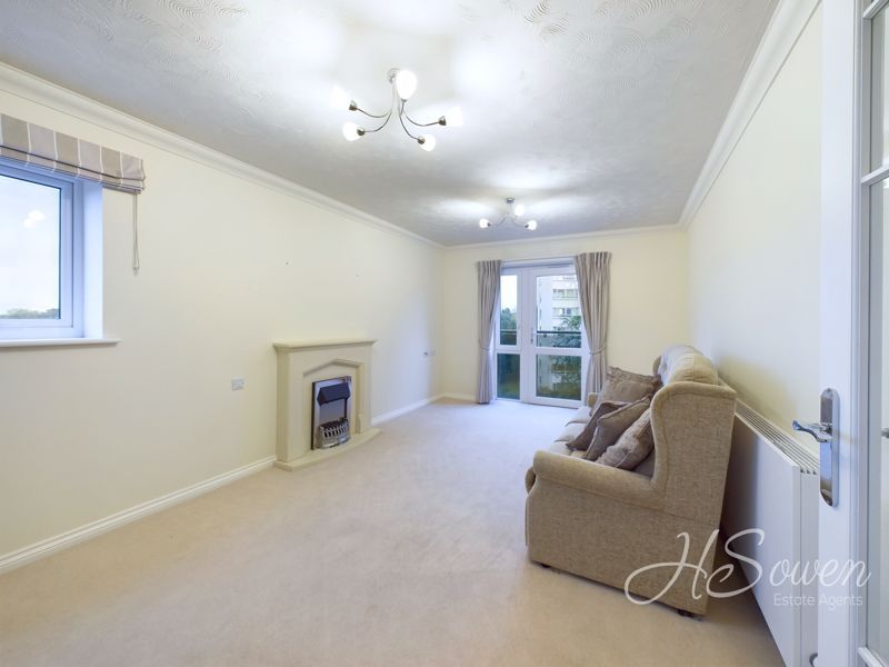 Property photo 2 of 14 Photo 11