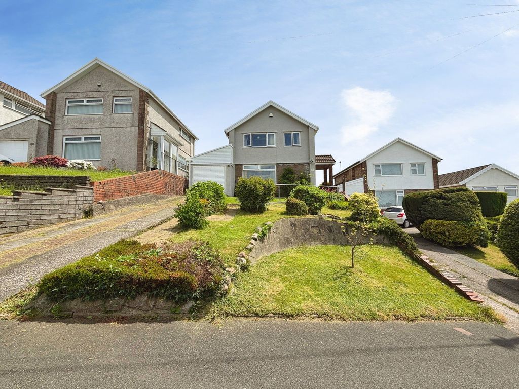 Property photo 1 of 35