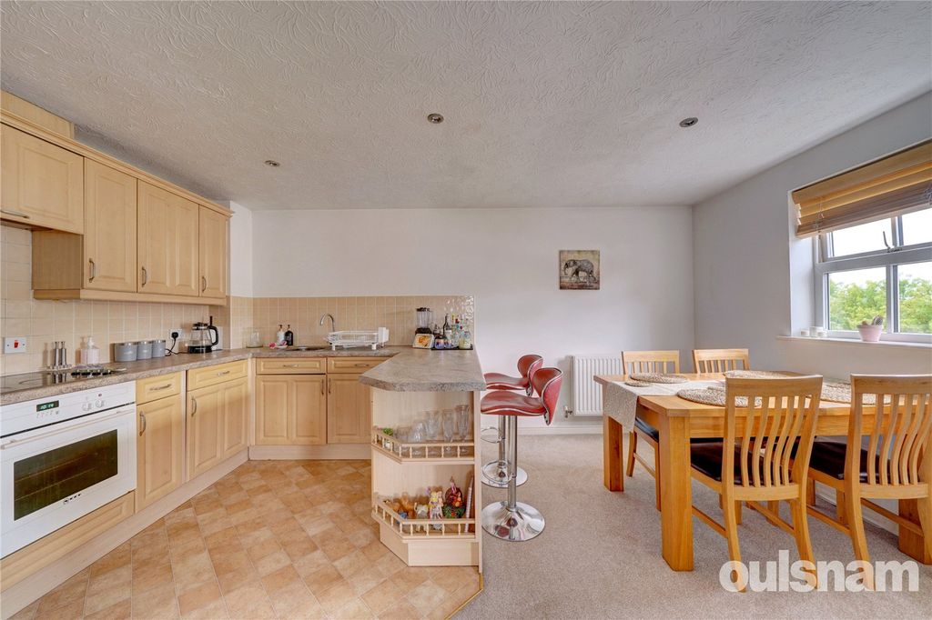 Property photo 2 of 11 Picture No. 13