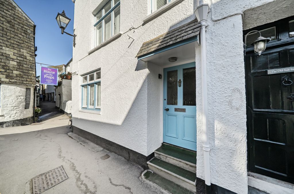 Property photo 2 of 15 2 - Bridgend House Door